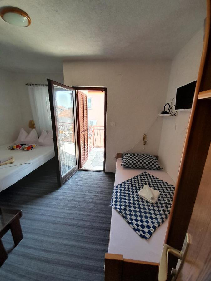 Comfort Apartments Trogir Exteriör bild