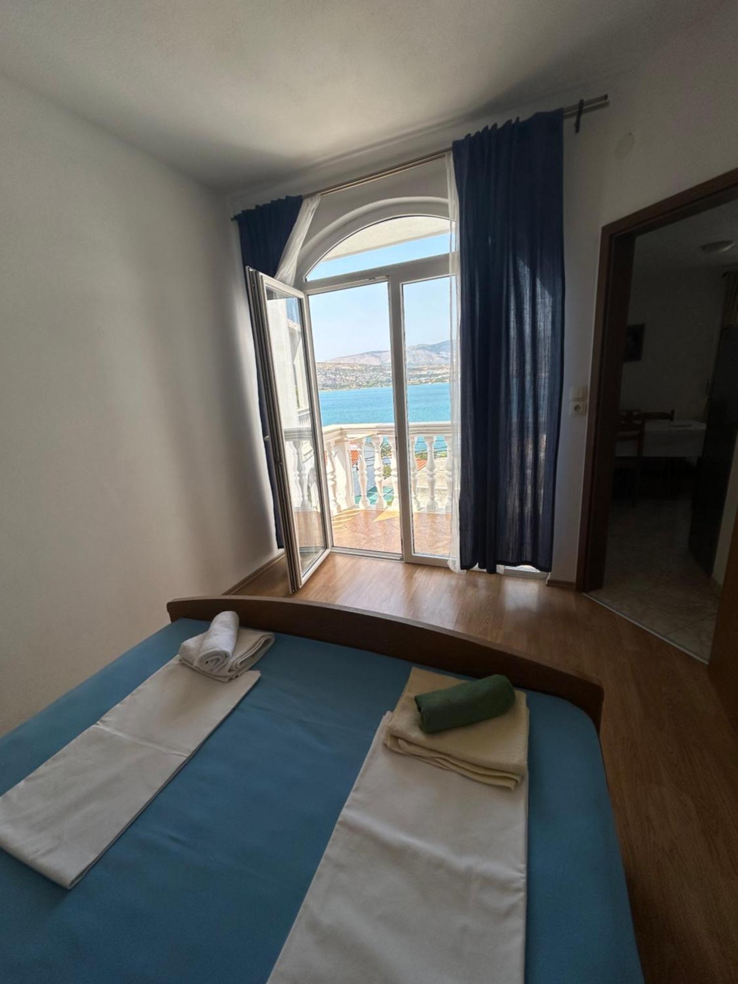 Comfort Apartments Trogir Exteriör bild